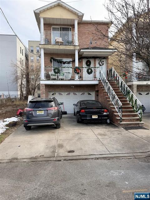Photo of 6118 Johnson, West New York, NJ 07093 (MLS # 26000640)