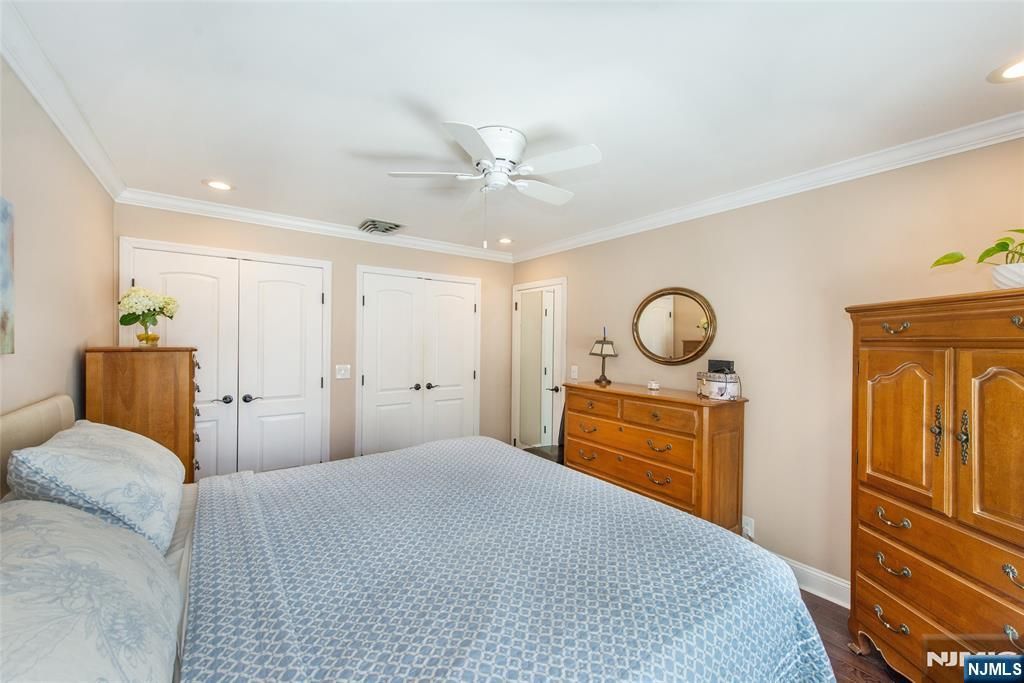 Photo of 15 Saint Michaels Place, Clifton, NJ 07013 (MLS # 25036956)