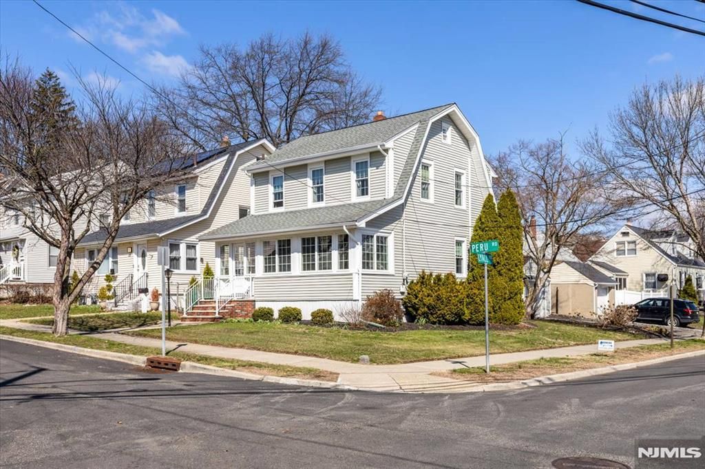 Photo of 4 Peru Road, Clifton, NJ 07012 (MLS # 26008996)