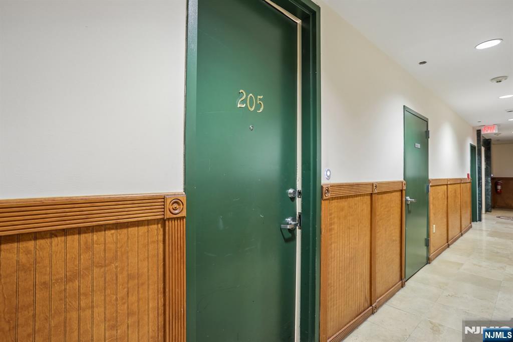 399 11th Street 205