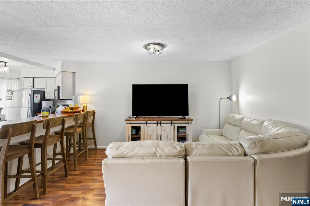 290 Anderson Street 2A