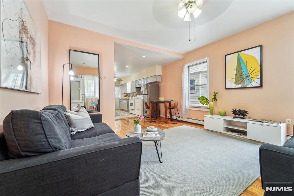 37 47th Street