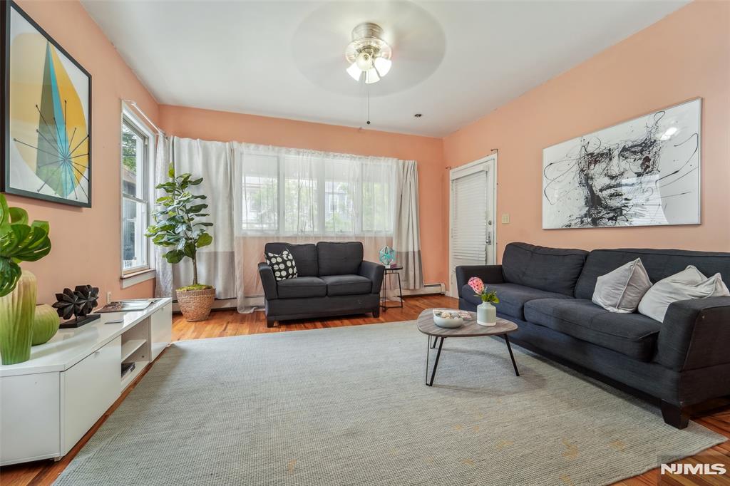 37 47th Street