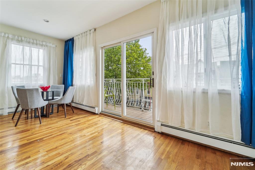37 47th Street