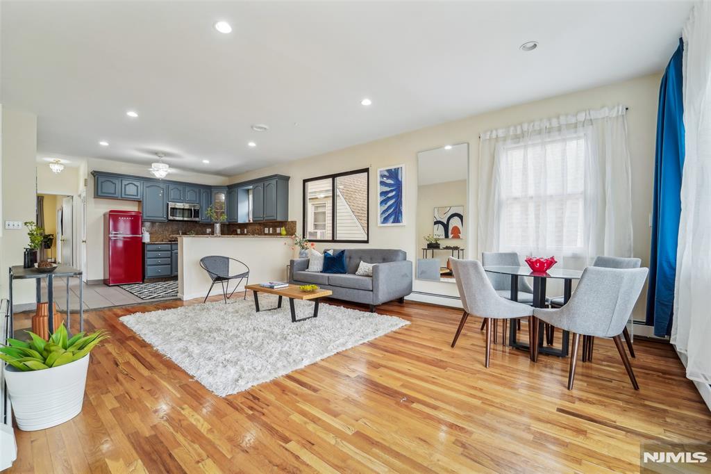 37 47th Street