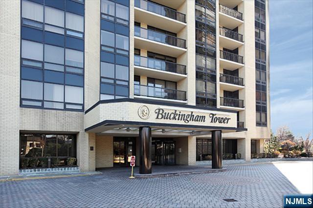 Property for Sale at 800 Palisade Avenue 1603, Fort Lee, New Jersey - Bedrooms: 2 
Bathrooms: 2  - $649,000