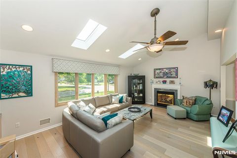 Photo of 22 Woodbine Trail, Par-Troy Hills Township, NJ 07054 (MLS # 26019964)