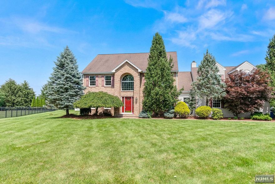 STUNNING 3500SF HOME SET ON GORGEOUS WOODED 1.25 ACRE PRIVATE PROPERTY W/ IN-GROUND, HEATED POOL & JACUZZI. THIS CLASSIC CH COLONIAL W/ 2 STORY ENTRY FOYER BOASTS 4 BEDS, 3.5 BATHS, EXPANSIVE KITCHEN W/GRANITE CENTER ISLAND & B'FAST NOOK OPENS TO OVERSIZED FAM RM W/ GAS FP & SLIDERS TO REAR YARD. LIGHT & BRIGHT FORMAL LIV RM. D/R OFFERS SPACE FOR ALL YOUR GUESTS!! 1ST FLR OFFICE(POSS 5TH BDRM) COMPLETES MAIN LEVEL. MASTER ENSUITE W/WALK IN CLOSET. 4TH BED IS 25' X 25' W/A 10 X 20 SITTING RM/!! ALSO: SPRKLR SYS, C/VAC, SHED, 3 CAR HTD GAR, STUNNING TREE LINED DRWY FOR AT LEAST 10 CARS, NEW PAVERS TO ENT, CRN MOLDING, 1ST FLR LNDRY , NEW FURNACE (2020)& NEW A/C AIR HANDLER, 4 ZONE HTG AND 2 ZONE C/A. EZ NY COMMUTE!! CLOSE TO NYC TRANS, PARK, GOLF, SHOPS, DINING AND TOP RATED SCHOOLS! FIN ROOM IN BSMT, 2 ADD'L ROOMS FOR STORAGE & 9' CEILINGS