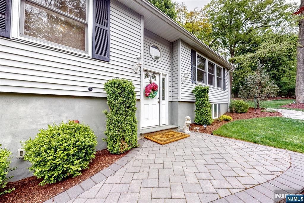 Photo of 50 Seminole Avenue, Oakland, NJ 07436 (MLS # 26017322)