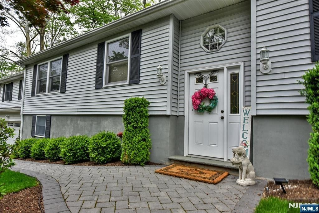 Photo of 50 Seminole Avenue, Oakland, NJ 07436 (MLS # 26017322)