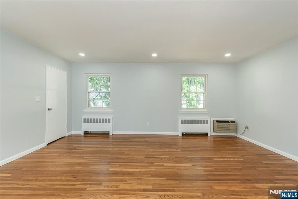 32 Wedgewood Drive 48