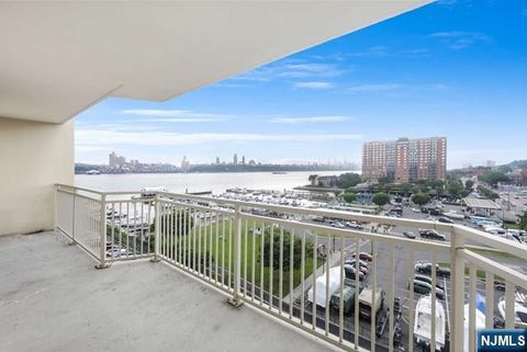 Photo of 1055 River Rd #814, Edgewater, NJ 07020 (MLS # 26006993)