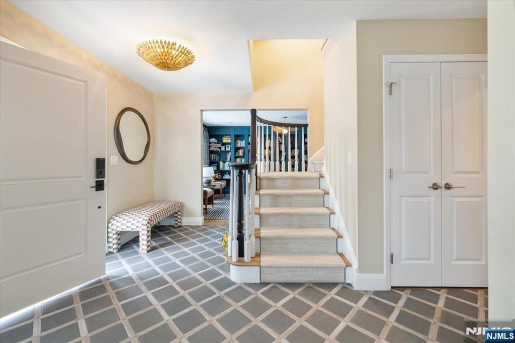 Photo of 26 Laurie Drive, Englewood Cliffs, NJ 07632 (MLS # 26006128)