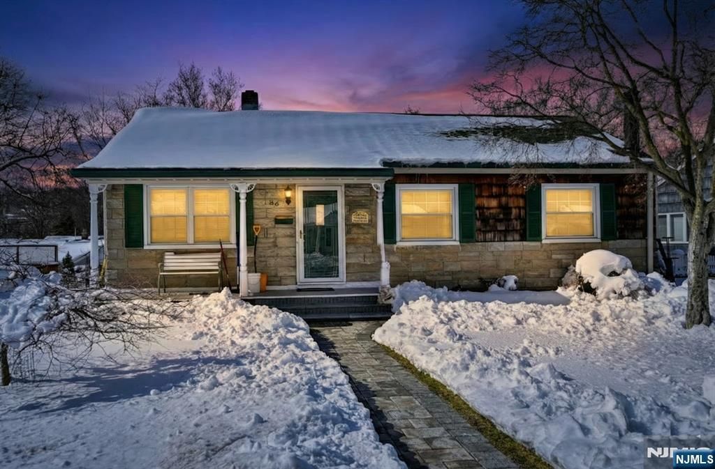 Photo of 186 N Ethel Avenue, Hawthorne, NJ 07506 (MLS # 26004069)