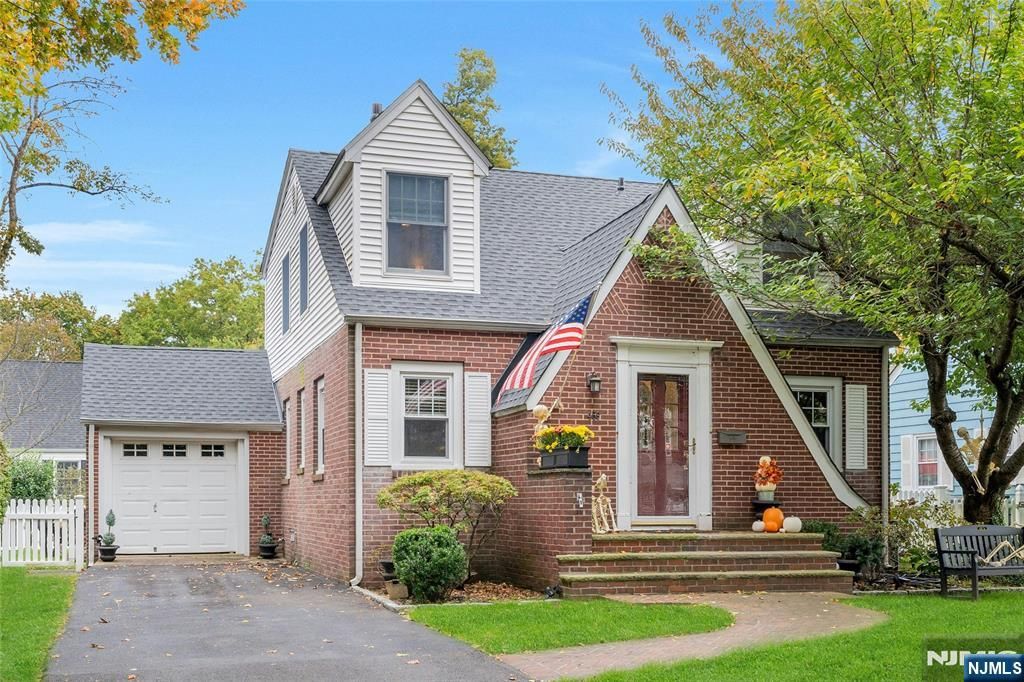 Photo of 459 Bogert Avenue, Ridgewood Village, NJ 07450 (MLS # 25038584)