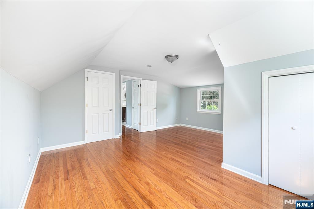 Pompton Lakes, New Jersey 07442, United States, 4 Bedrooms Bedrooms, ,2 BathroomsBathrooms,Residential,Active,164870