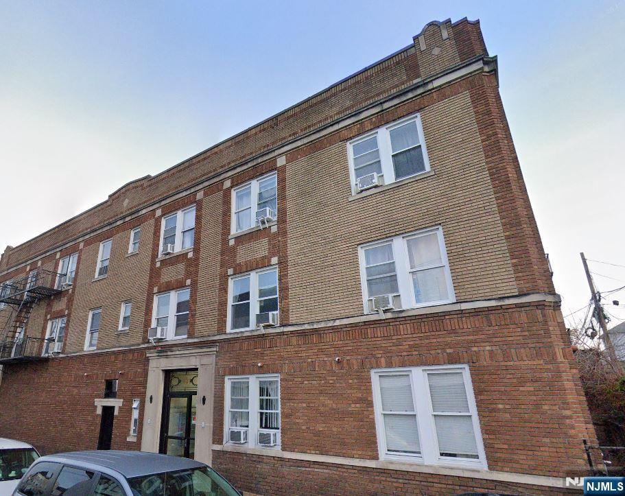 Photo 1 of 101 Wilson Ave 7, Kearny, New Jersey, $1,650, Web #: 325016838
