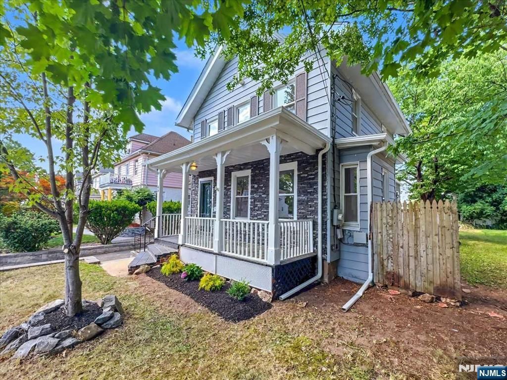 Photo of 89 Hamilton Avenue, Englewood, NJ 07631 (MLS # 26025808)