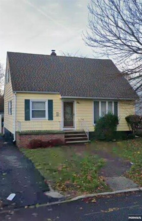 Photo of 156 Englewood Avenue, Teaneck, NJ 07666 (MLS # 26035659)