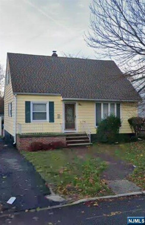 Photo of 156 Englewood Avenue, Teaneck, NJ 07666 (MLS # 26035659)