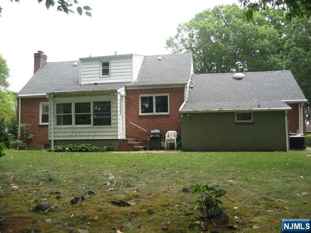 513 Lafayette Avenue