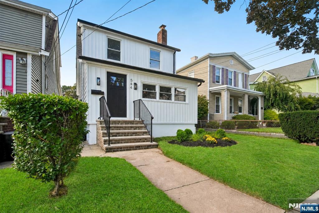 544 1st Street