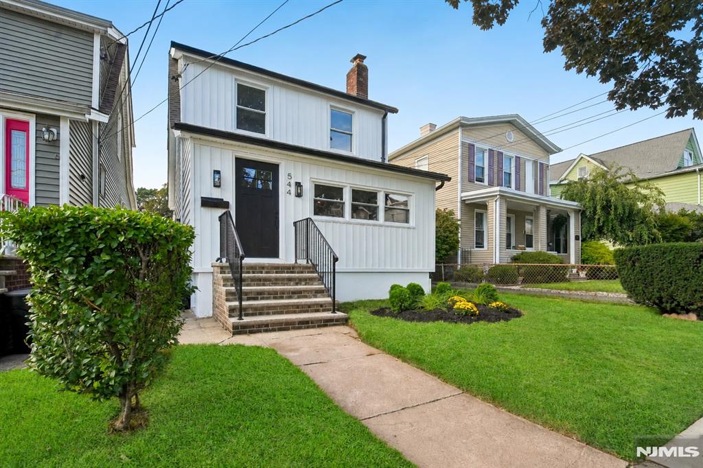 544 1st Street