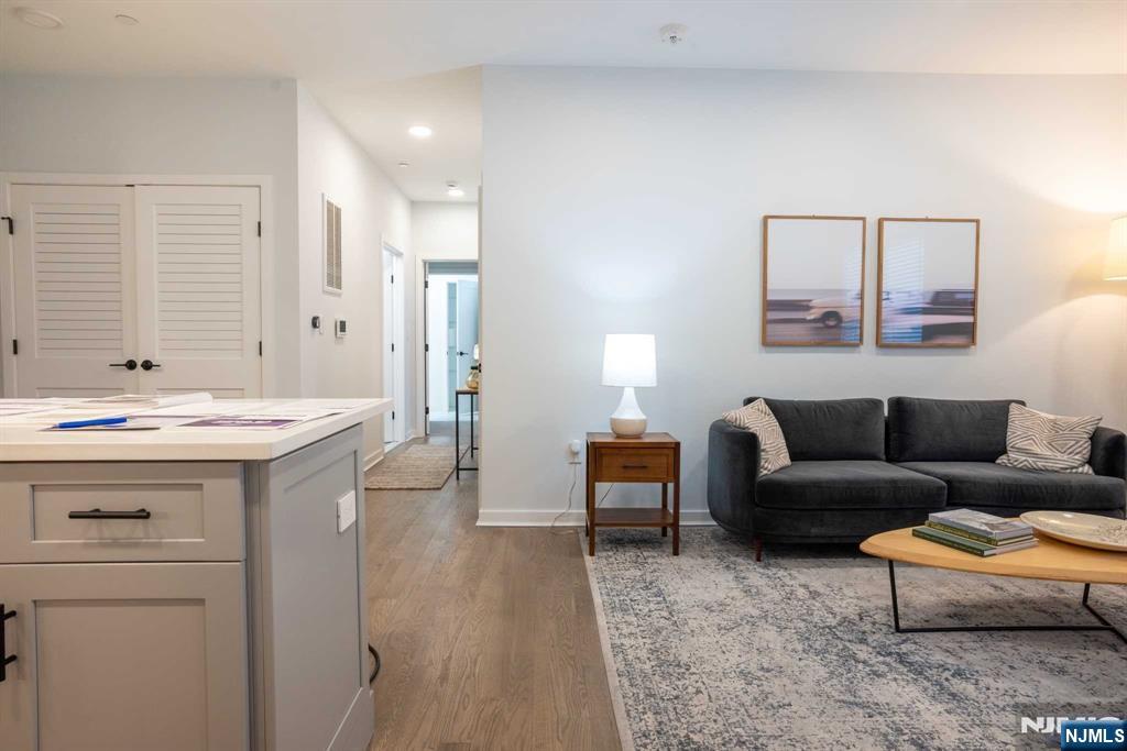 660 Bloomfield Avenue 403