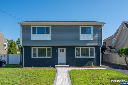 214 Alberta Drive Saddle Brook NJ 07663