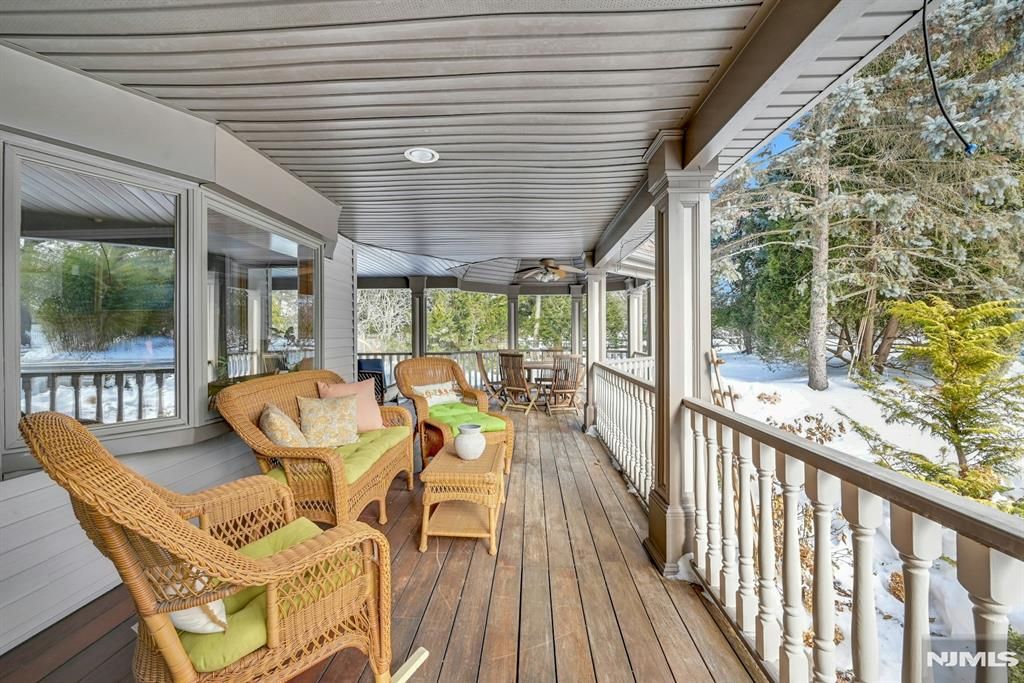 Photo of 285 Chestnut Ridge Road, Woodcliff Lake, NJ 07677 (MLS # 26003293)