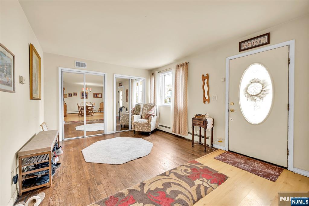 54 Avenue F