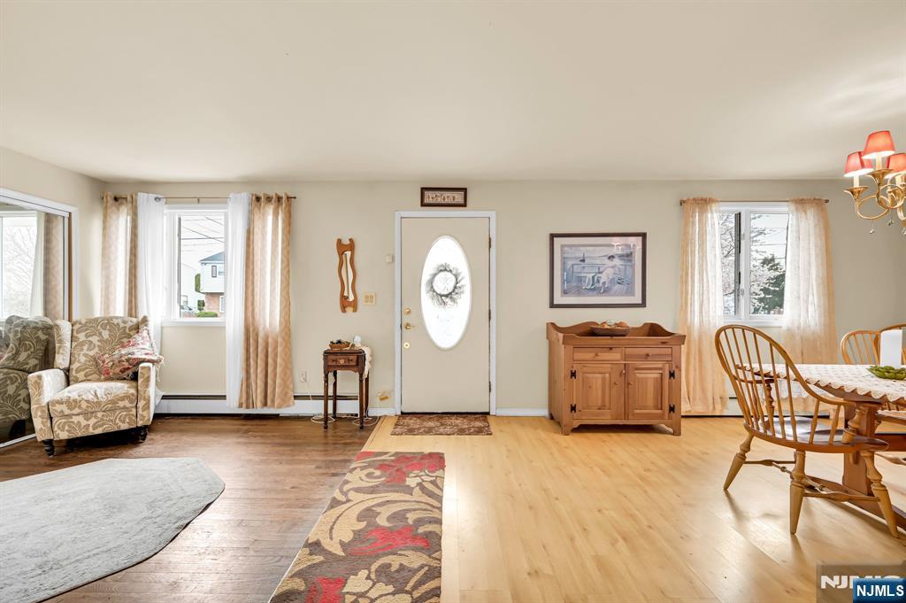 54 Avenue F