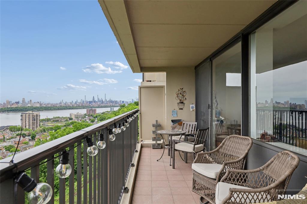 3 Horizon Road 821