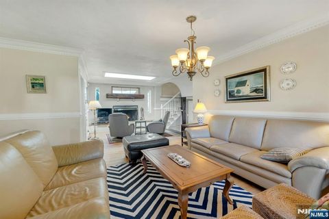 35 Mountain Avenue Pequannock Township NJ 07444