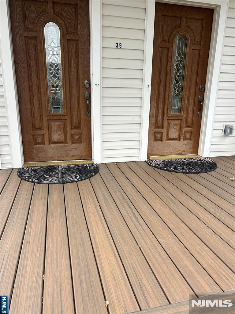 39 Anderson Avenue 2