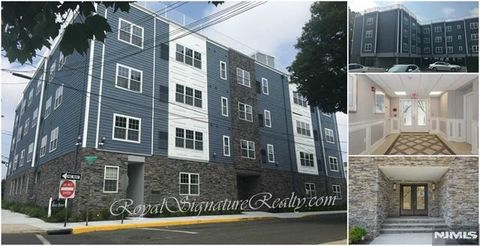 Photo of 62 Bergen Turnpike Turnpike #4E, Ridgefield Park, NJ 07660 (MLS # 26020186)