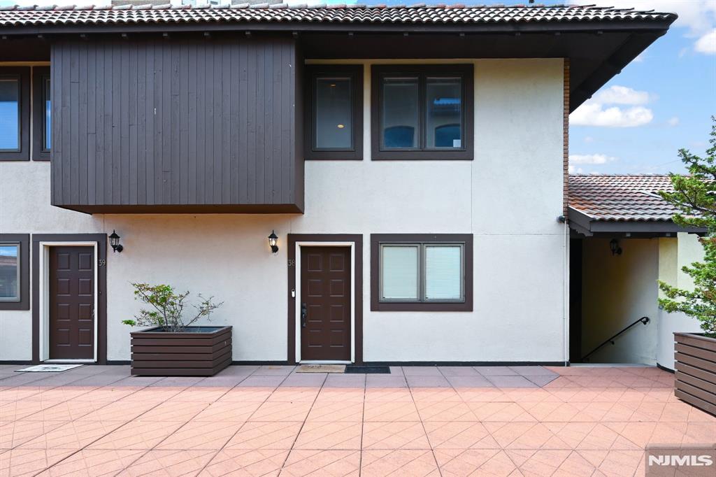300 Gorge Road 38