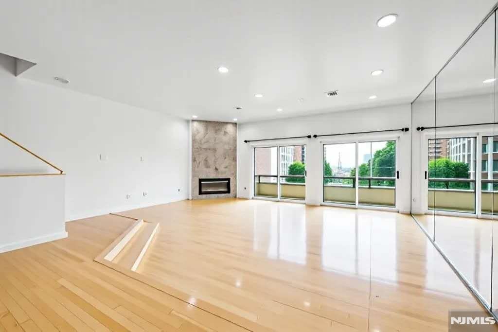 300 Gorge Road 38