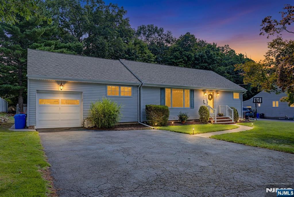 5 Holyoke Drive