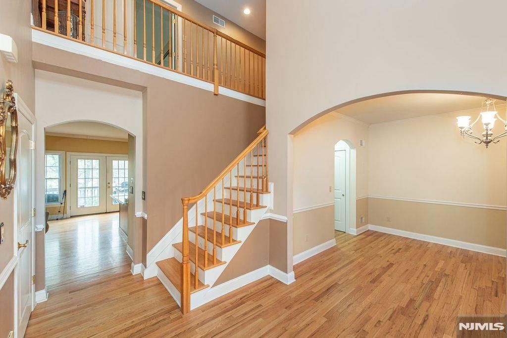 Photo of 721 Ringwood Avenue, Pompton Lakes, NJ 07442 (MLS # 26014495)