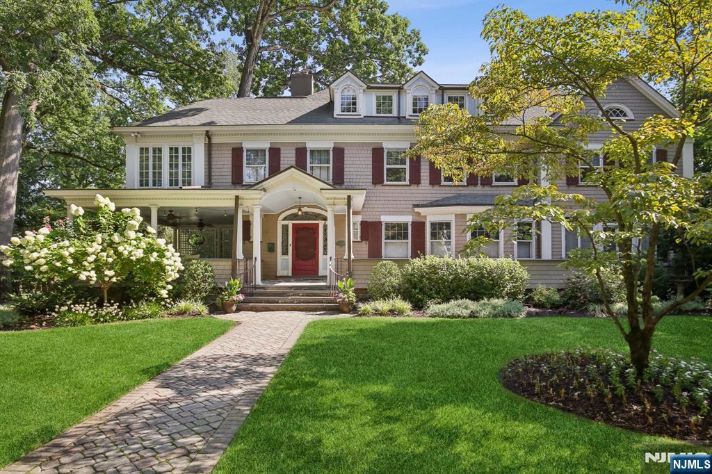 29 Hillcrest Road