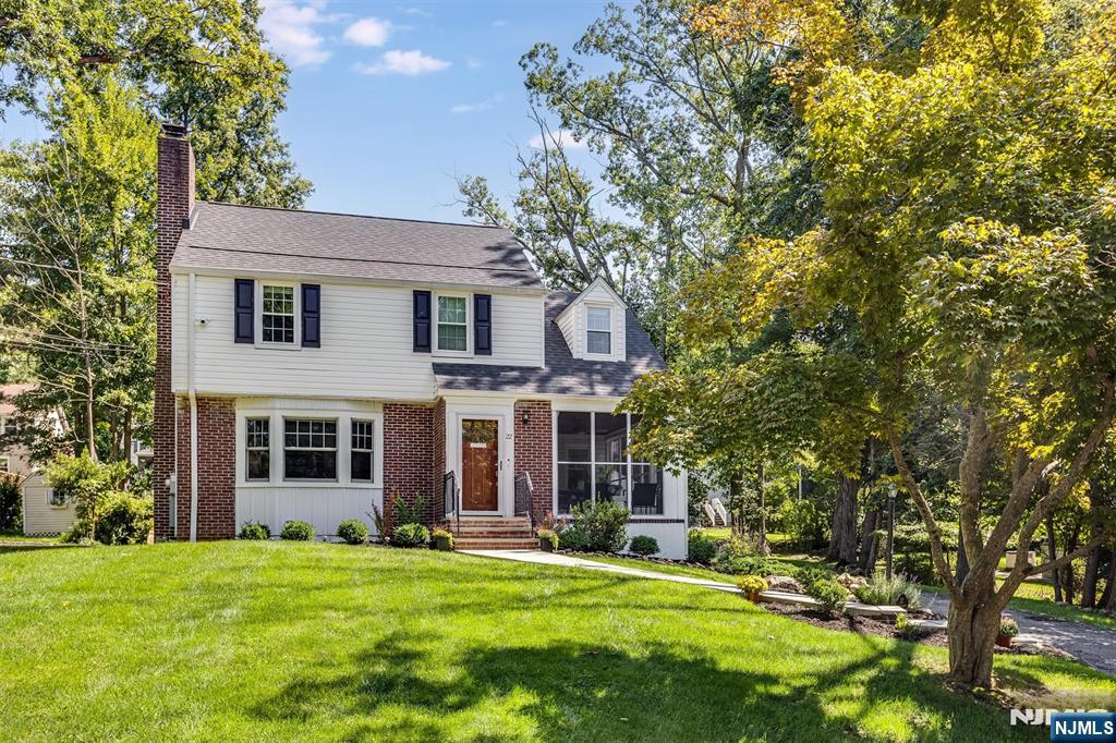 22 Sheridan Avenue