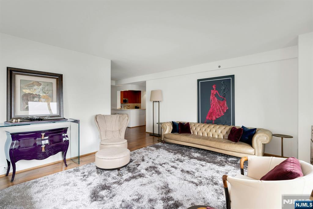 3219 City Place