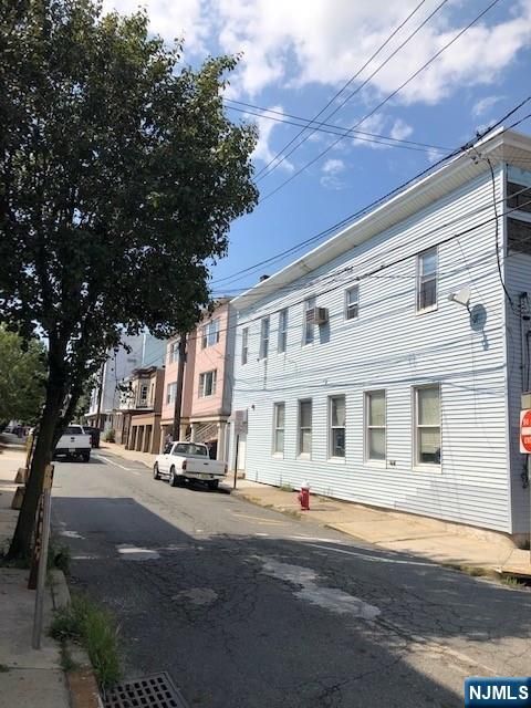 586 54th Street West New York NJ 07093