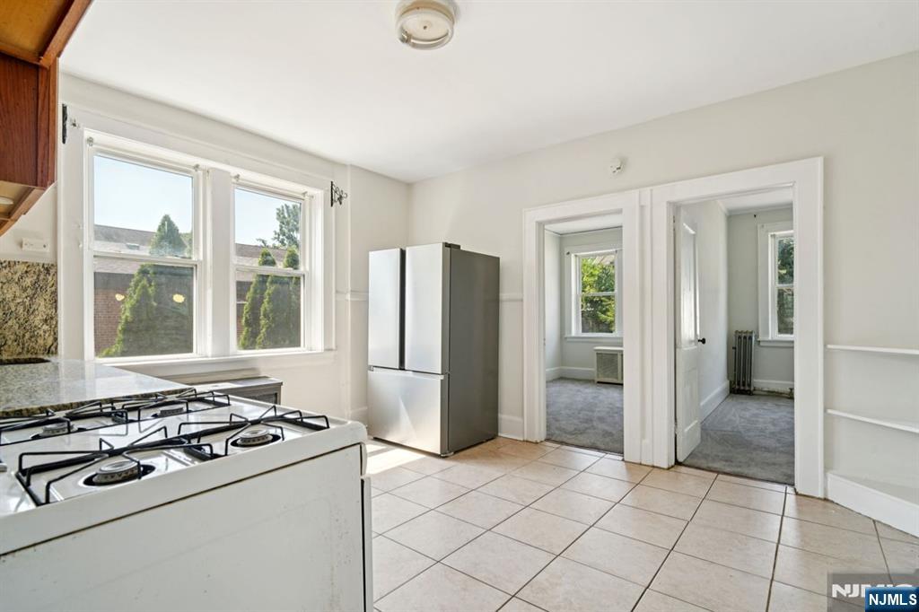 60-62 Elmwood Avenue 1L