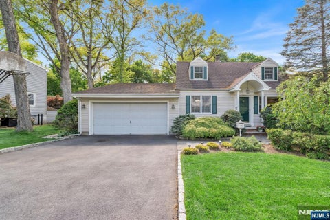 Photo of 28 Wanamaker Avenue, Mahwah, NJ 07430 (MLS # 26017770)