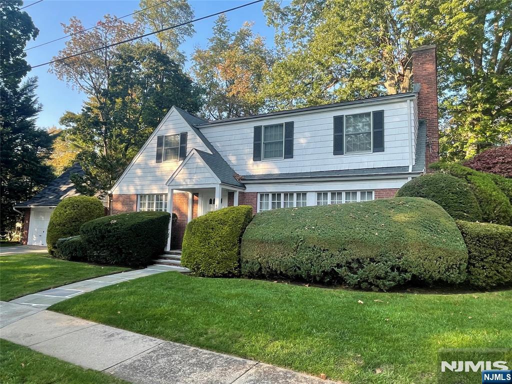 489 Reis Avenue