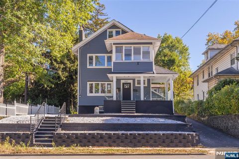 Photo of 561 Grand Ave, Leonia, NJ 07605 (MLS # 25038415) Photo of 561 Grand Ave, Leonia, NJ 07605 (MLS # 25038415)