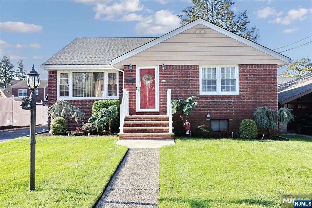 Photo of 110 Harrison Avenue, Hasbrouck Heights, NJ 07604 (MLS # 25037759)