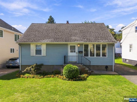 Photo of 454 Lasalle Avenue, Hasbrouck Heights, NJ 07604 (MLS # 26033758)